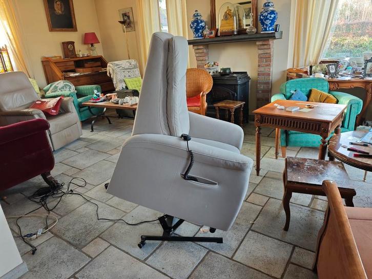 fauteuil relax neuf hukla modèle HU VP 160, Maison & Meubles, Canapés | Sofas & Chaises Longues, Comme neuf, Enlèvement