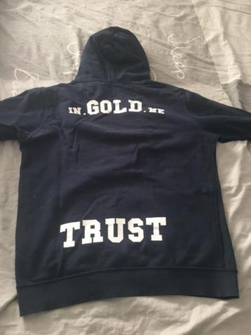 TE KOOP: In Gold We Trust Hoodie, maat M