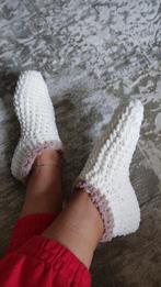 Chaussons faits à la main., Vêtements | Femmes, Chaussures, Neuf, Enlèvement ou Envoi, Pantoufles, Blanc