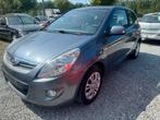 Hyundai i20 1.3 benzine bj 2010 km 105.300 mooi auto, Voorwielaandrijving, Stof, Zwart, Elektrische ramen