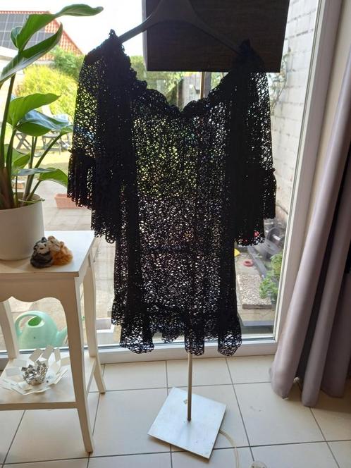 Bloesje in kant doorzichtig.., Kleding | Dames, Gelegenheidskleding, Zo goed als nieuw, Zwart, Ophalen