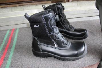 waders ,chaussure, demi waders t 45 nouvelle