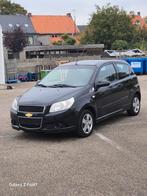 Chevrolet aveo 110.000km 1.2benzine gekeurd voor verkoop, Auto's, Aveo, Zwart, 62 kW, Handgeschakeld
