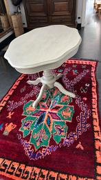 Geverfd decoratief tafeltje 1,1m op 81 cm en hoogte 73 cm, Ophalen, Zo goed als nieuw