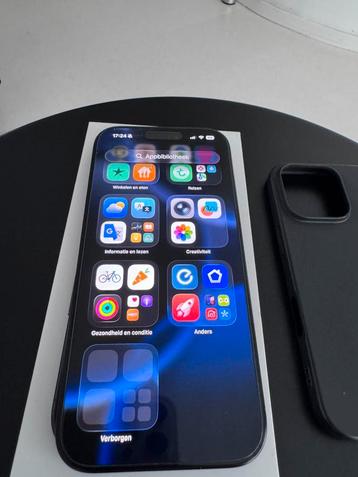 IPhone 16 PRO, NOG IN GARANTIE , IN PERFECTE STAAT! beschikbaar voor biedingen