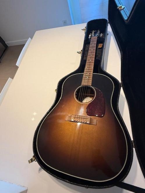 Gibson J-45 nieuwstaat, Muziek en Instrumenten, Snaarinstrumenten | Gitaren | Elektrisch, Zo goed als nieuw, Gibson, Ophalen