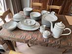 66-delig servies van Covent Garden Fine China by Noritake, Antiek en Kunst, Antiek | Servies compleet, Ophalen