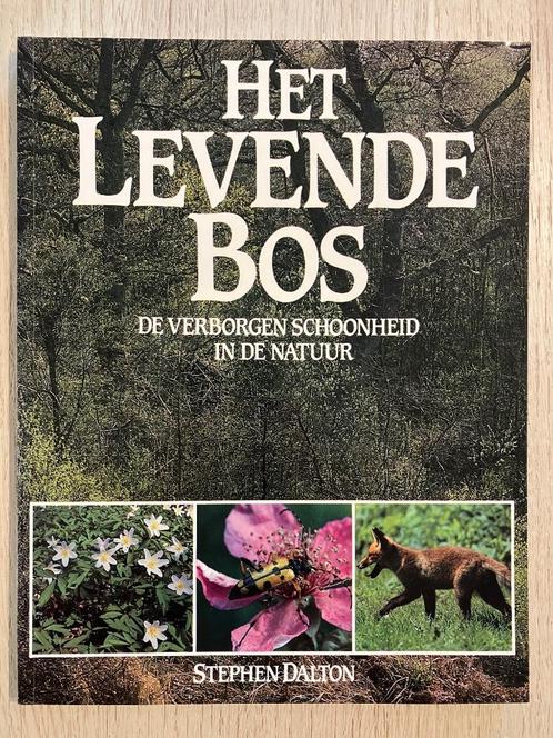 Boek : Het Levende Bos, Boeken, Natuur, Zo goed als nieuw, Natuur algemeen, Ophalen of Verzenden