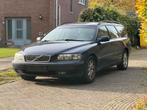 Volvo V70 2.4 ltr benzine in propere staat 750€, Auto's, V70, Bedrijf, 5 deurs, Airconditioning