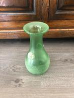 Vaas in zandkorrelig glas, Comme neuf, Vert, Enlèvement, Moins de 50 cm