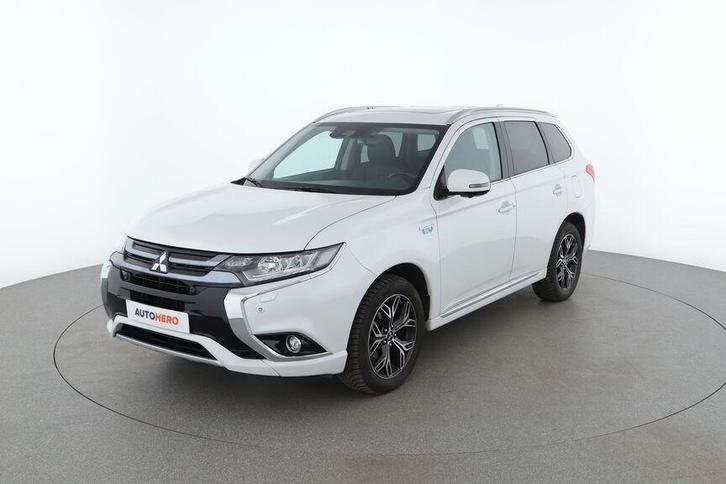 Mitsubishi outlander phev plug-in hybrid 2018, Auto's, Mitsubishi, Particulier, Outlander, 360° camera, 4x4, ABS, Achteruitrijcamera