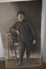 Grote foto Belgische WO1 soldaat op karton (75x44 cm), Verzamelen, Ophalen