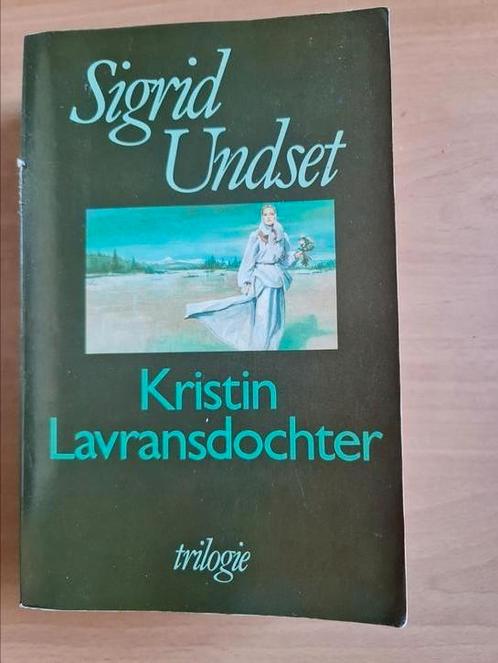 Boek : Kristin Lavransdochter trilogie / Sigrid Undset, Boeken, Romans, Zo goed als nieuw, Ophalen of Verzenden
