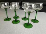 6 wijnglazen met gekleurde voet, Verzamelen, Glas en Drinkglazen, Ophalen of Verzenden, Gebruikt
