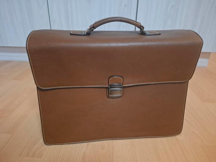 Boekentas / schooltas - leder - cognac, Handtassen en Accessoires, Tassen | Schooltassen, Zo goed als nieuw, Ophalen