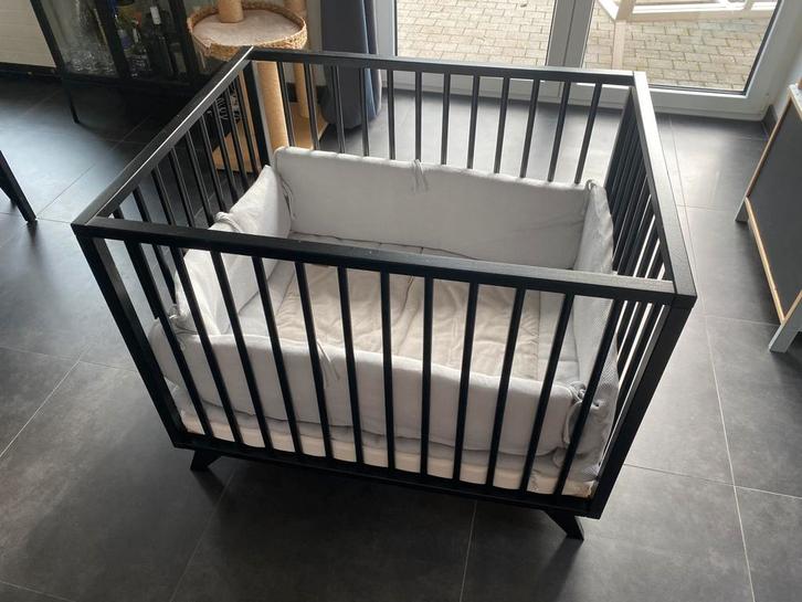 Babypark ‘Bopita’ babybox (incl. omranding en inlegmatras), Kinderen en Baby's, Babyparken, Zo goed als nieuw, Rechthoekig, In hoogte verstelbaar