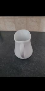 Pot à lait / Crémier en porcelaine blanche 5€, Neuf, Enlèvement ou Envoi, Autres styles, Récipient(s)