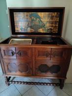 Antiek stereo meubel, radio nog aanwezig, draaitafel ontbree, Antiquités & Art, Antiquités | TV & Hi-Fi, Enlèvement