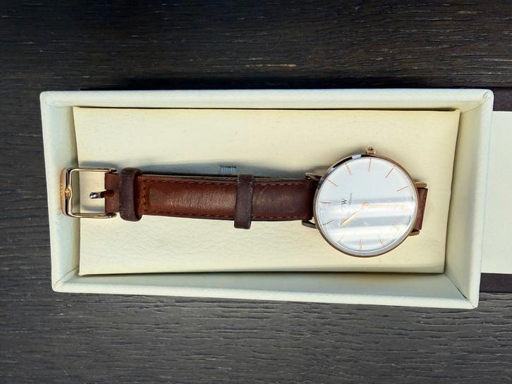 Daniel Wellington horloge classic dames, Handtassen en Accessoires, Horloges | Dames, Zo goed als nieuw, Polshorloge, Ophalen of Verzenden