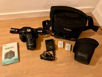 Canon EOS 600D + EF-S 18-55 mm IS f/3.5-5.6 + Accessoires