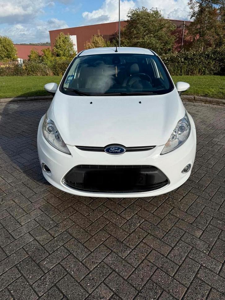 Ford fiesta 1.6 TDCI prêt à être immatriculé, Auto's, Ford, Particulier, Fiësta, Bluetooth, Diesel, Euro 5, Handgeschakeld, Leder