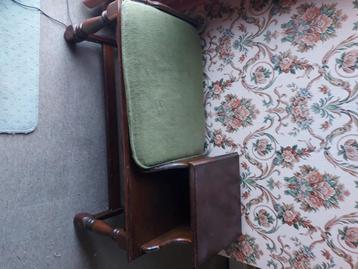 Vintage telefoonbankje  beschikbaar voor biedingen