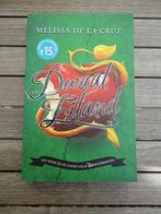 Dwaaleiland - Melissa De La Cruz, Boeken, Ophalen of Verzenden, Zo goed als nieuw, Melissa De La Cruz, Fictie