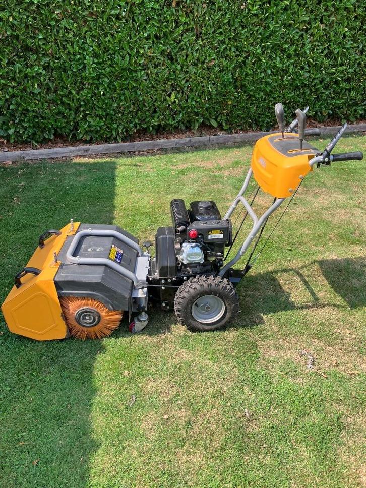 STIGA benzineveegmachine SWS 600G, Doe-het-zelf en Bouw, Reinigingsmachines, Zo goed als nieuw, Schrobmachine, Ophalen