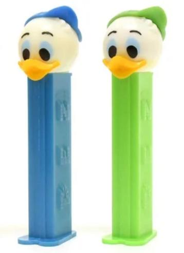 2 PEZ dispensers neefjes van Donald Duck beschikbaar voor biedingen