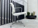 VITRA EAMES EA207 LEDEREN STOEL, Verzenden, Zo goed als nieuw