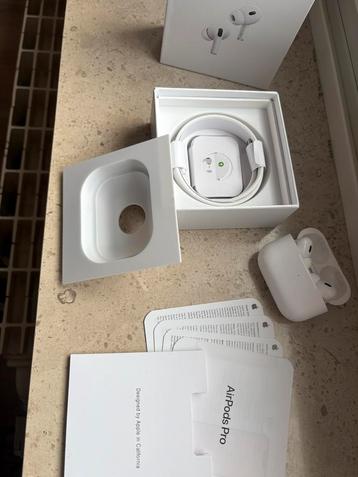 Airpods Pro 2e gén USB-C, neufs, jamais utilisés ni pairés beschikbaar voor biedingen