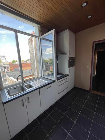 Keuken (kasten en toestellen) beschikbaar voor biedingen
