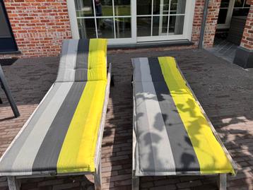 Ligkussens 2 m x 62 cm beschikbaar voor biedingen