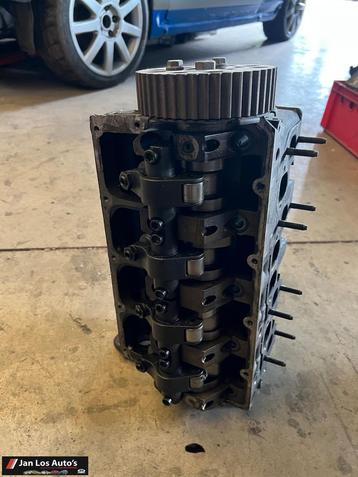 VW  golf caddy passat 1.9 TDI cilinderkop 038 103 373 r beschikbaar voor biedingen