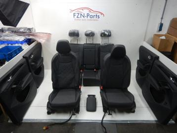 VW Tiguan 571 Life Edition Stof -  Leer Interieur + Deurpane beschikbaar voor biedingen