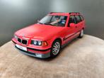 BMW 320i (E36) touring MCG 1:18 neuve, en boîte., Hobby en Vrije tijd, Ophalen of Verzenden, Nieuw, Auto, Overige merken
