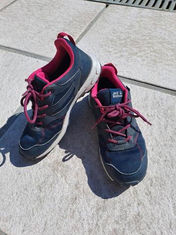 Jack wolfskin wandelschoenen - maat 33 beschikbaar voor biedingen