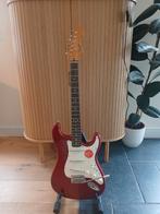 Squier Classic Vibe 60s stratocaster candy Apple red, Muziek en Instrumenten, Snaarinstrumenten | Gitaren | Elektrisch, Ophalen