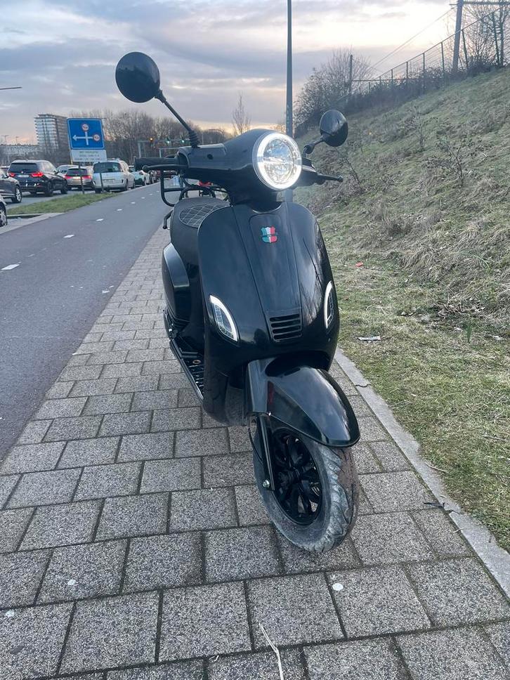 GTS toscana A klasse, Fietsen en Brommers, Snorfietsen en Snorscooters, Gebruikt, Overige merken, Benzine, Ophalen