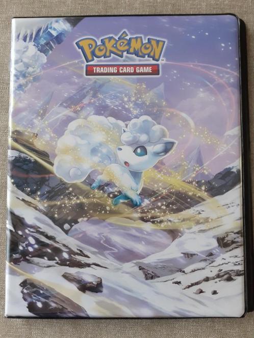 Pokemon silver tempest kaarten 2022 in originele binder / ma, Hobby en Vrije tijd, Verzamelkaartspellen | Pokémon, Zo goed als nieuw
