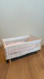 Houten poppenbed, Kinderen en Baby's, Ophalen, Zo goed als nieuw
