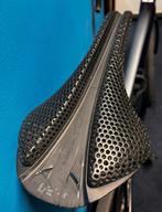Selle Fizik Antares versus evo 00 adaptive noir, Sport en Fitness, Wielrennen, Ophalen, Zo goed als nieuw, Overige typen