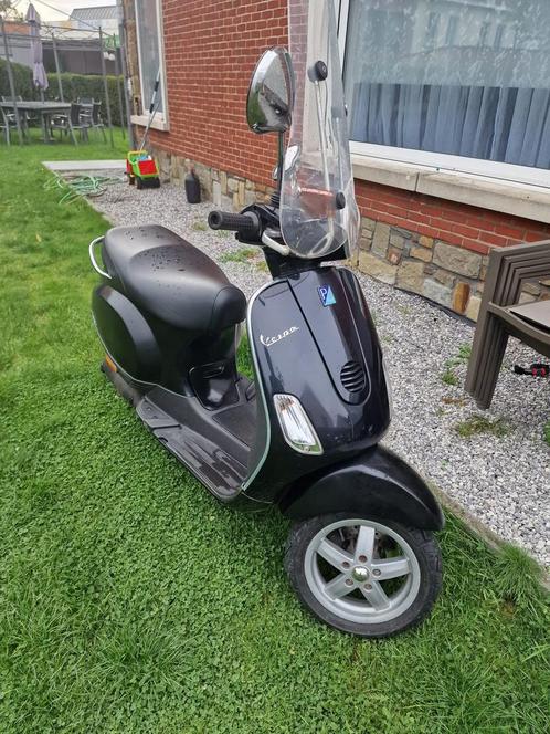 Vespa lx50 a klasse 2 takt!!, Vélos & Vélomoteurs, Scooters | Vespa, Utilisé, Vespa LX, Classe A (25 km/h), Enlèvement ou Envoi