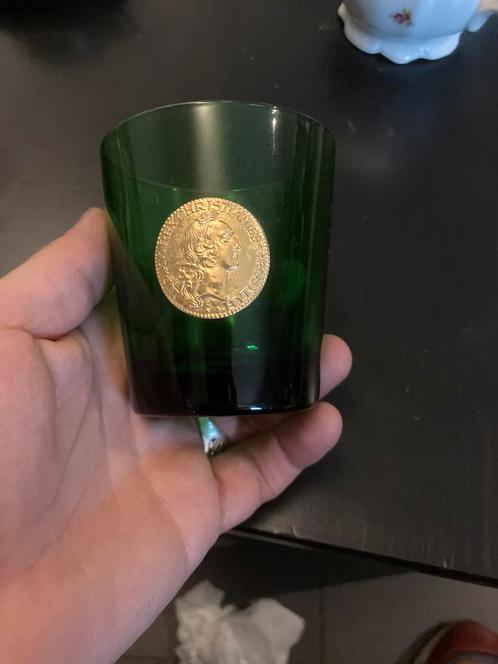 verre de BYRRH vert avec médaille, Maison & Meubles, Accessoires pour la Maison | Bougeoirs & Bougies, Comme neuf, Vert