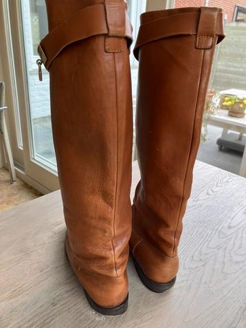 Leder laarzen vrouw maat 37 cognac kleur, Enlèvement ou Envoi, Autres couleurs, Porté, Bottes hautes
