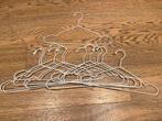 12 witte metalen kleerhangers Stajlig Ikea, Ophalen of Verzenden, Zo goed als nieuw, Metaal, Kinderen en Volwassenen