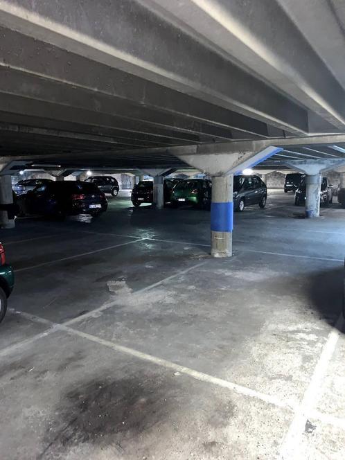 ONDERGRONDSE PARKEERPLAATS BOSUIL DEURNE, Immo, Garages & Places de parking, Province d'Anvers