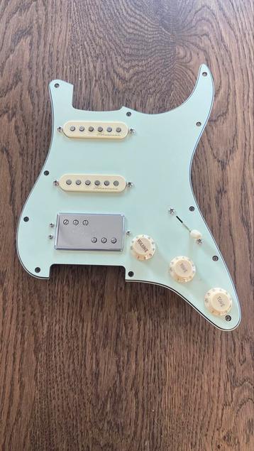 Pickguard Fender Noiseless HSS Loaded Mint Green, Enlèvement ou Envoi, Comme neuf