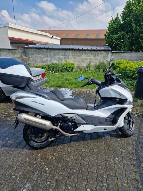 Honda fjs400 silverwing, Motoren, Motoren | Honda, Particulier, Scooter, 12 t/m 35 kW, 2 cilinders, Ophalen