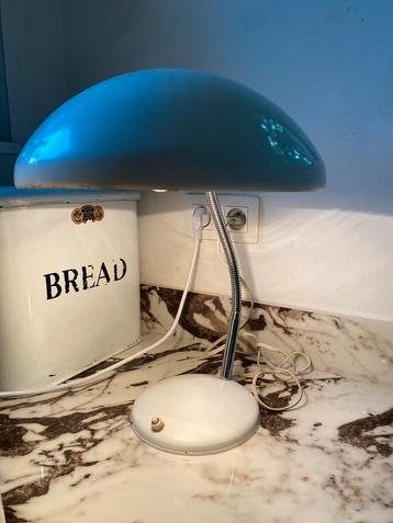 Bureaulamp beschikbaar voor biedingen